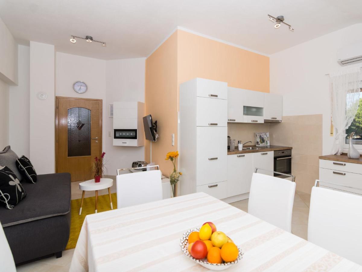 Apartment Villa Nikaroni-1 By Interhome Trogir Kültér fotó