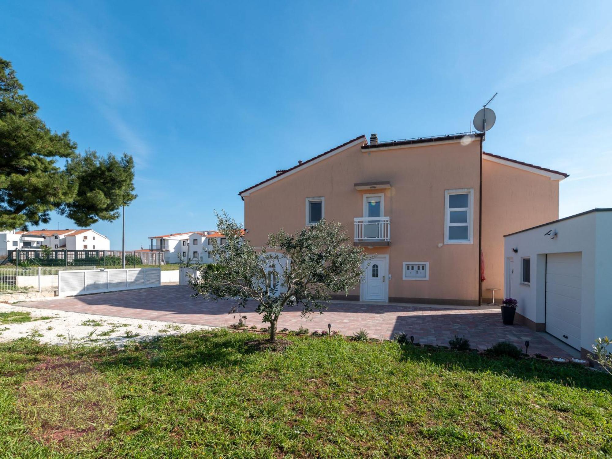 Apartment Villa Nikaroni-1 By Interhome Trogir Kültér fotó